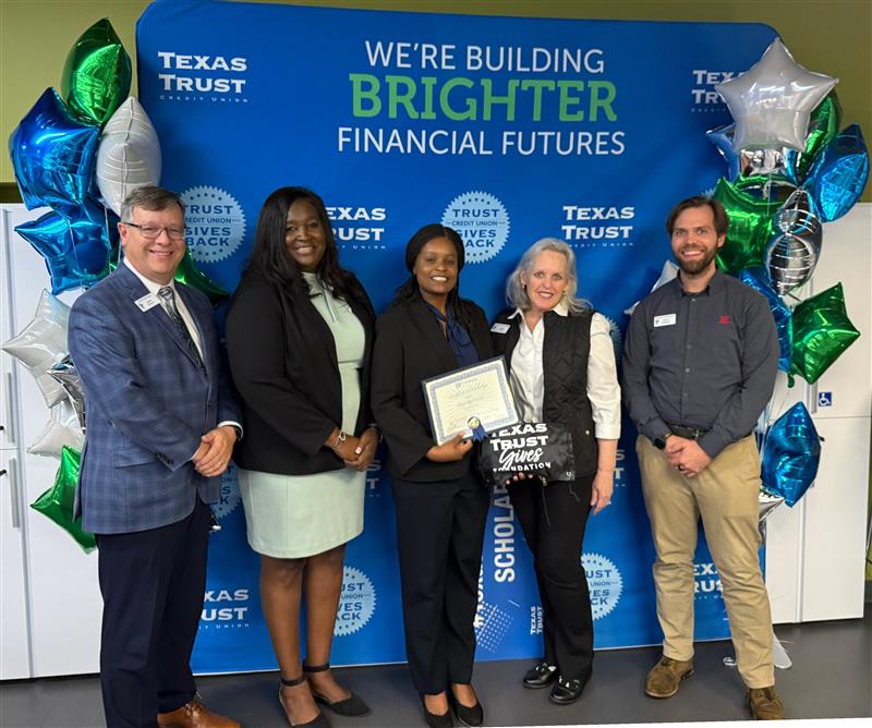 Texas Trust Gives Foundation presents scholarship to Margaret Miricho