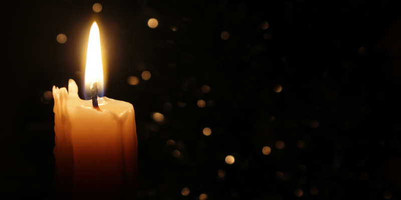 In Memoriam, Candle